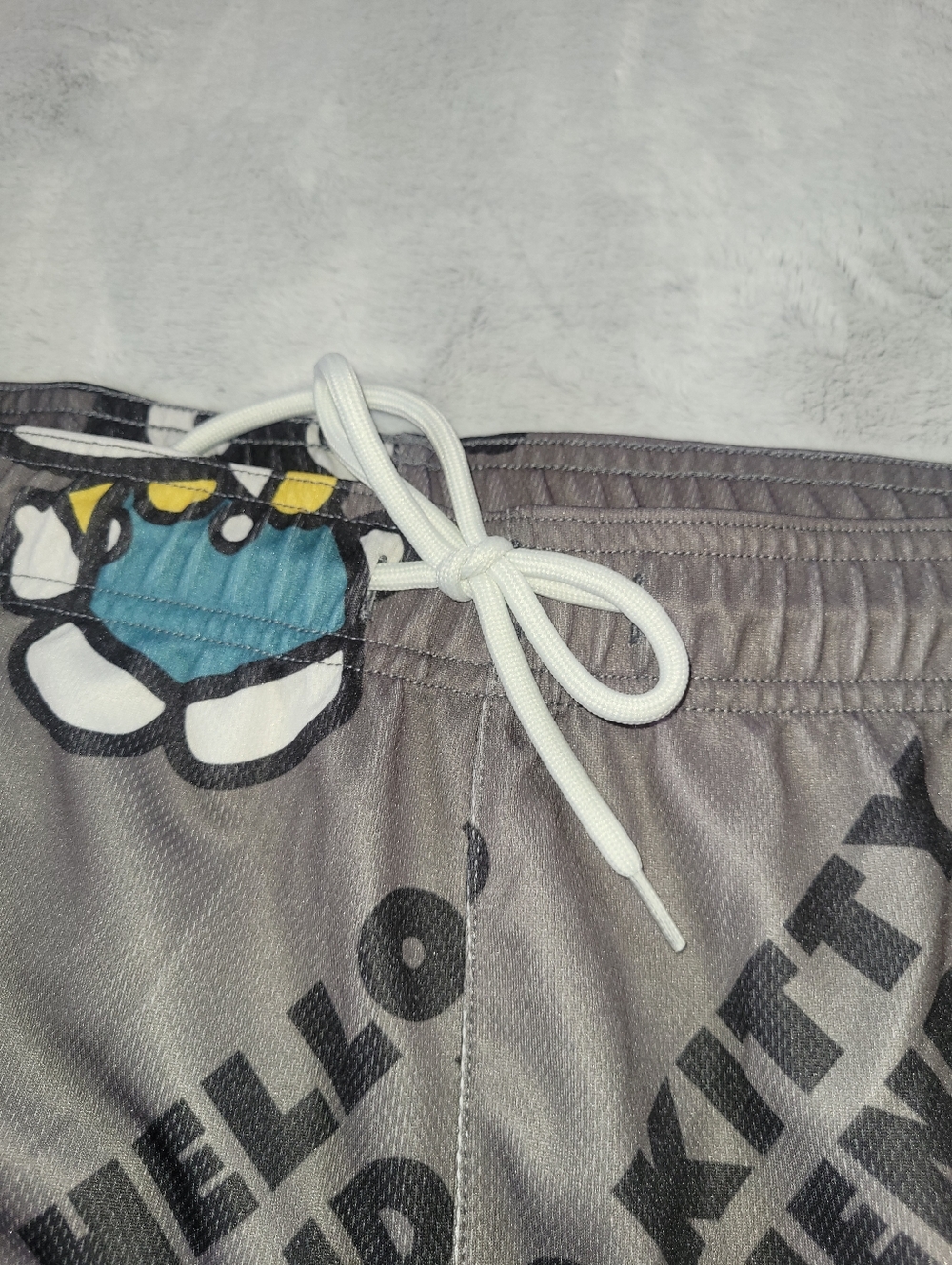 Hello Kitty & Friends Sanrio Mens XL (40-42) Drawstring Pull On Gray Shorts - Picture 5 of 13